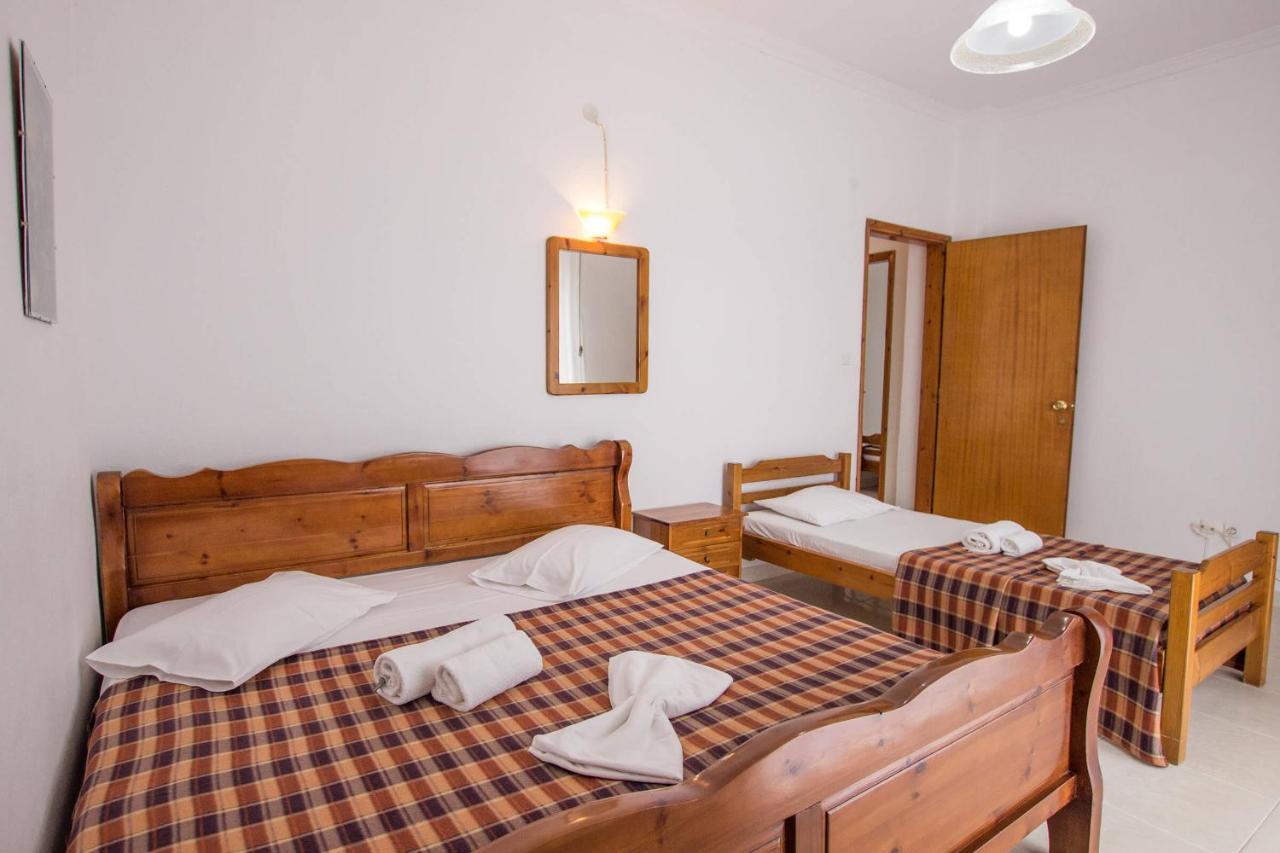 George Laz Rooms Vrasná Eksteriør bilde