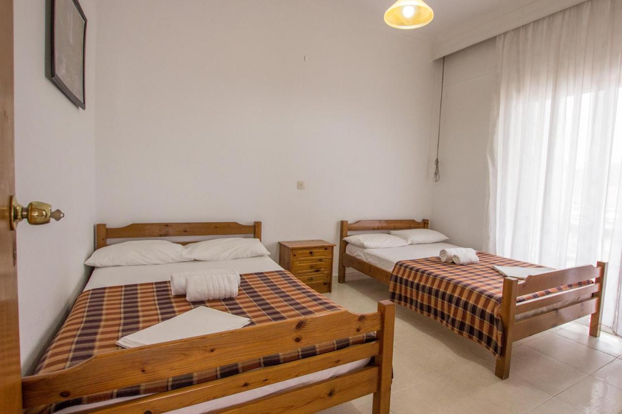 George Laz Rooms Vrasná Eksteriør bilde