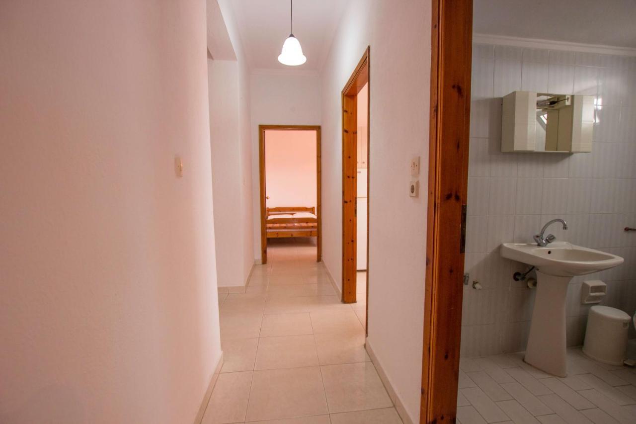 George Laz Rooms Vrasná Eksteriør bilde